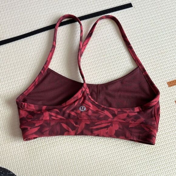Lululemon Red Patterned Sports Bra - Picture 2 of 4